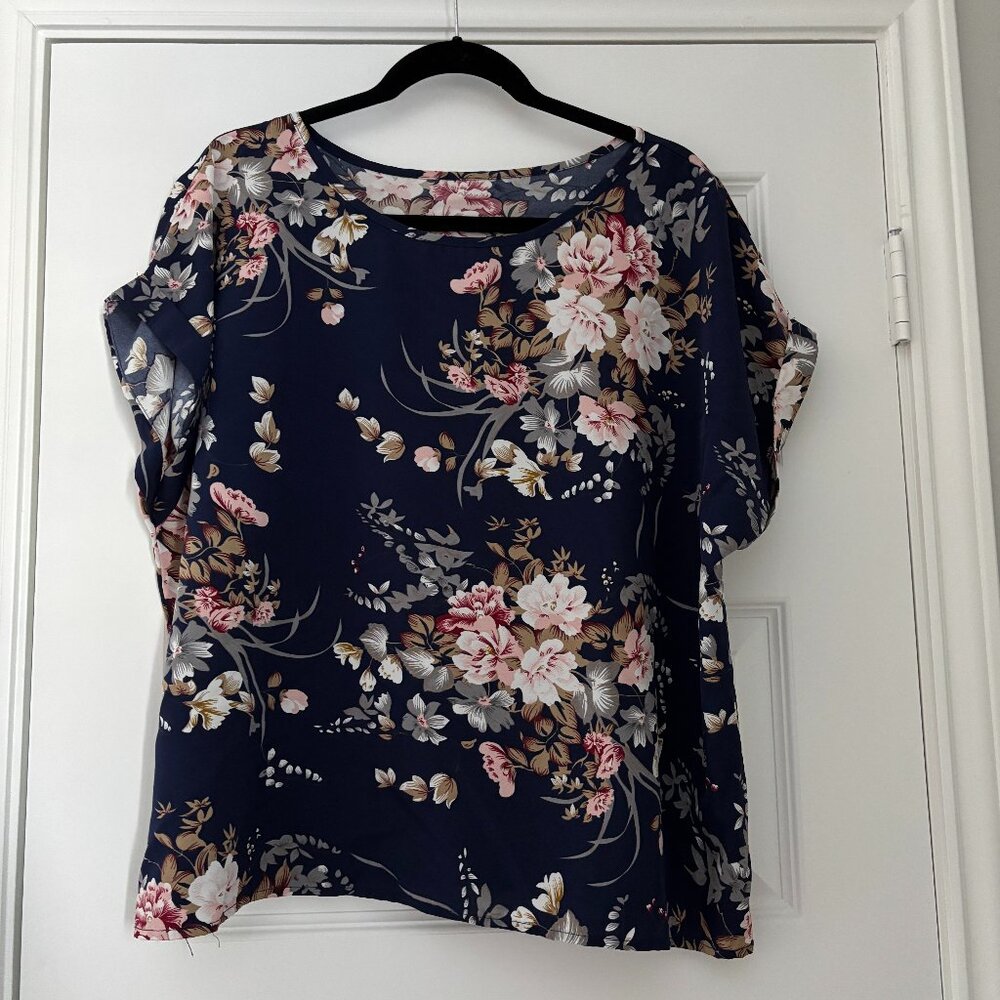 🌸 Women's short-sleeved floral blouse 🌸